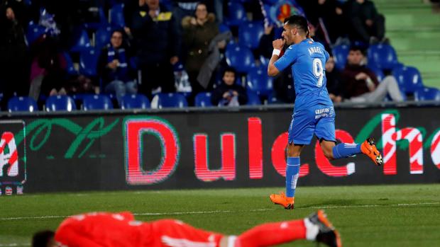 El Getafe arrasa al Celta