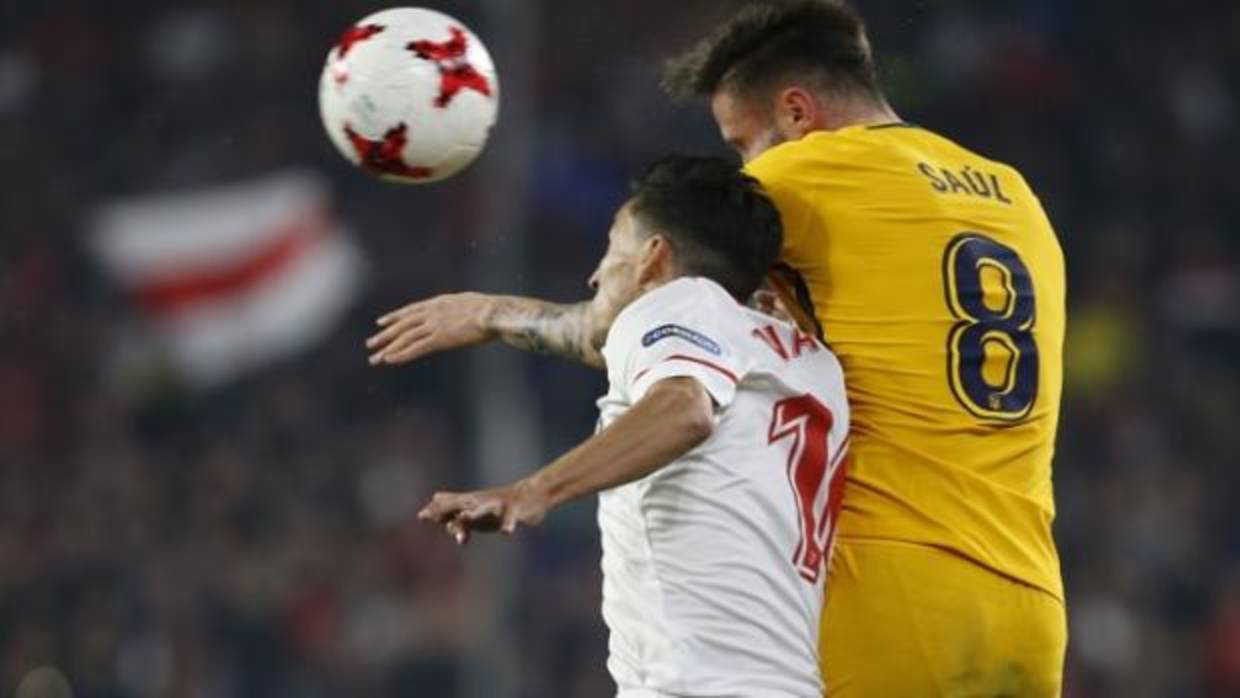 El Atlético alimenta el sueño de la Liga goleando al Sevilla