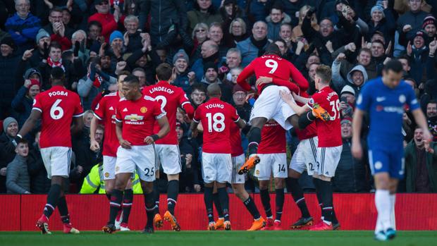 El United remonta y hunde al Chelsea en Old Trafford