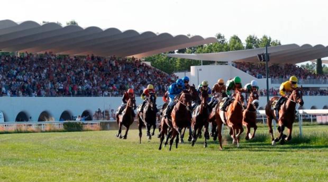 Carreras de caballos en el Hipódromo de la Zarzuela