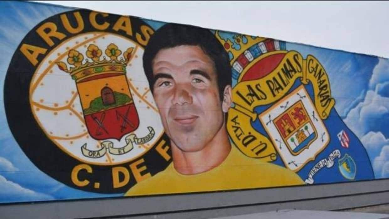 Mural dedicado a «Tonono», que jgó en el Arucas CF y en la UD Las Palmas