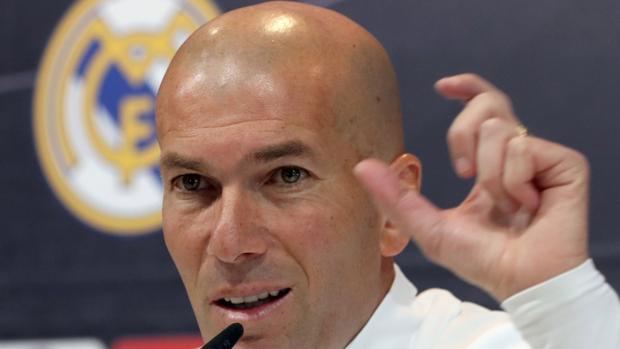 Zidane: «Si gano dicen que soy el mejor y cuando pierdo me critican, es el precio»