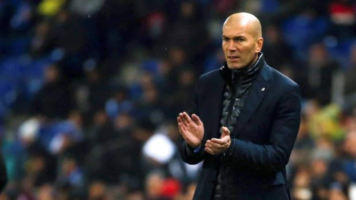 Zidane: «Cristiano es estratosférico, Ramos se marchó porque se cag...»