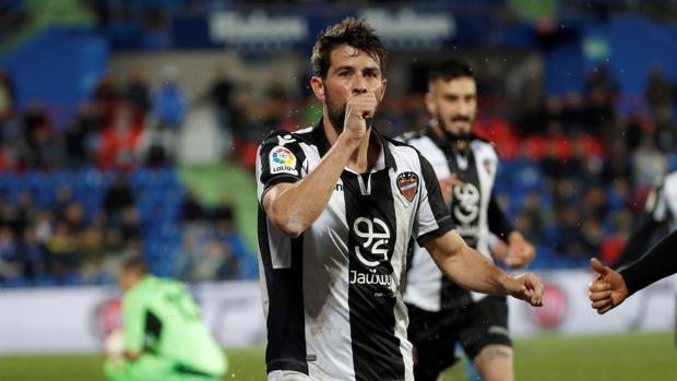 El Levante gana en Getafe y sale del descenso