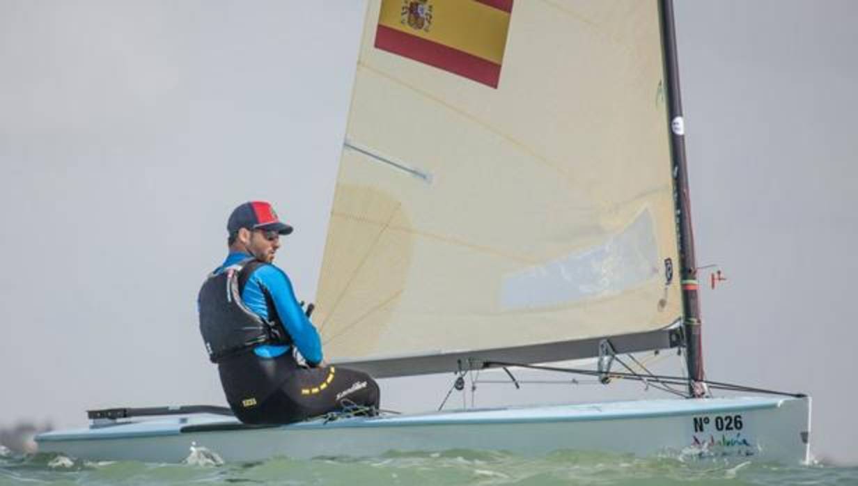 Edward Wright arrebató el oro a Nicholas Heiner en el Europeo de Finn