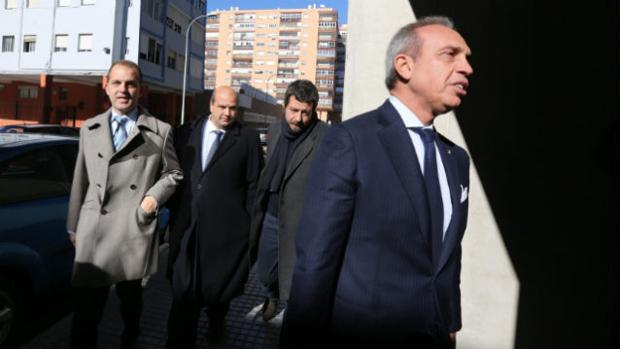 El Cádiz CF tira la toalla en sus reclamaciones a Manzano, Gaucci y de Bono