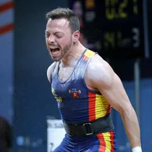 Josué Brachi se proclama campeón de Europa de halterfofilia en la categoría de 56 kilos
