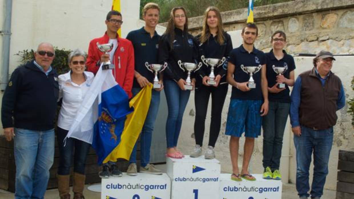 Alicia Fras y María González y Yoel Hernández y Julio Alonso, campeones de España 29er