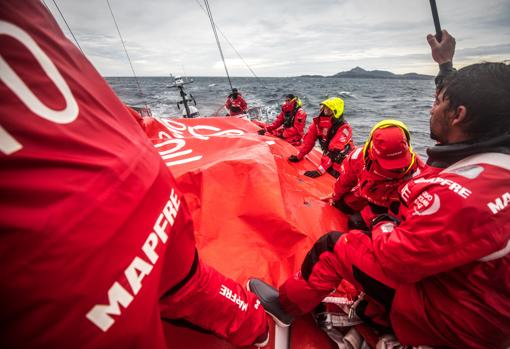 El «Mapfre» ha retomado la navegación