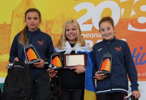 Maria Perelló, Javier Ojeda, Pol Núñez y Sara Díaz, campeones de España de Optimist