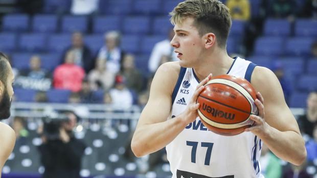 Luka Doncic y la selección eslovena piden más dinero por su oro europeo