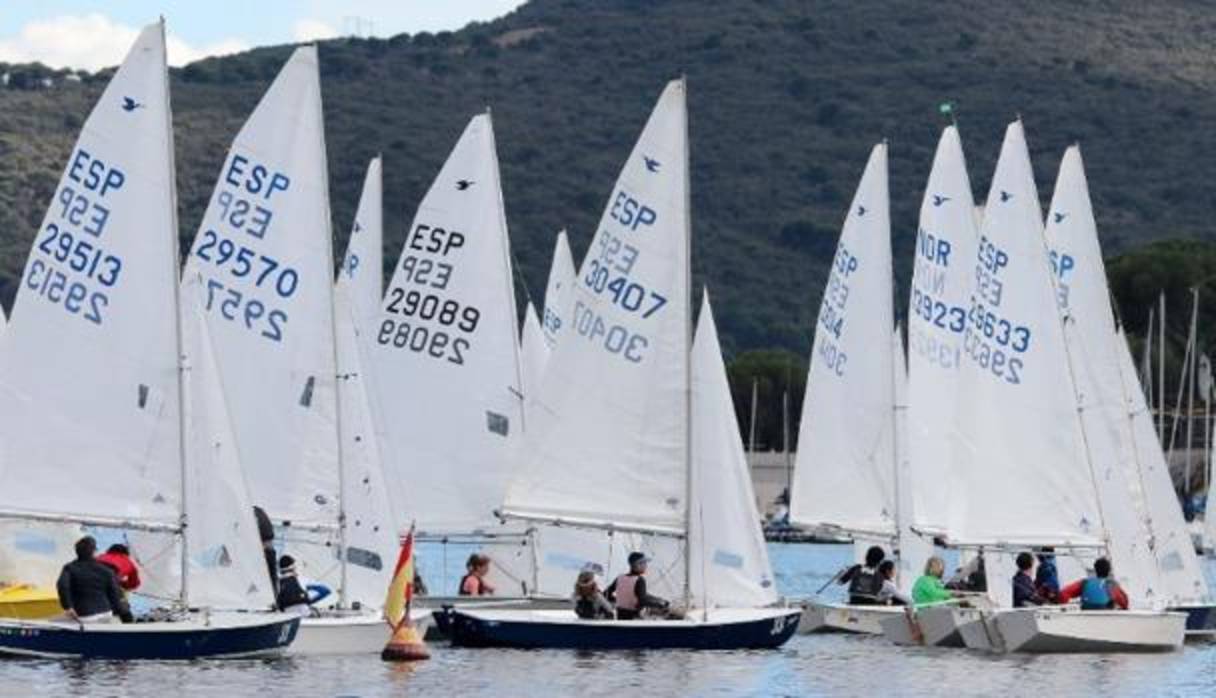 Alberto Prado y David Peralta, líderes del Open Villa de Madrid de Snipe