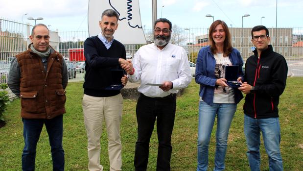 La Federación Gallega entrega a Pablo Cabello y Javier Lago la Medalla del Comité Olímpico Español