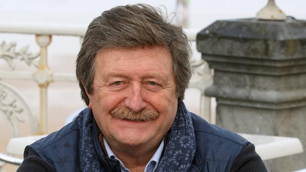 Larrea: «Cuanto más prohíbes los silbatos más se pita»