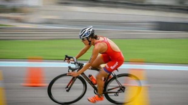 La triatleta Carol Routier, atropellada mientras se entrenaba