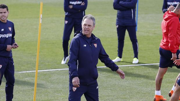 Las motivadoras frases de Caparrós en su primer entrenamiento