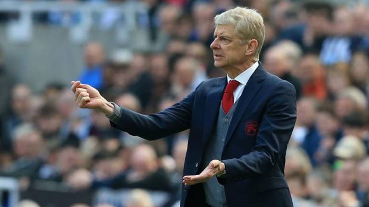 Emocionado adiós de Wenger a la afición del Arsenal