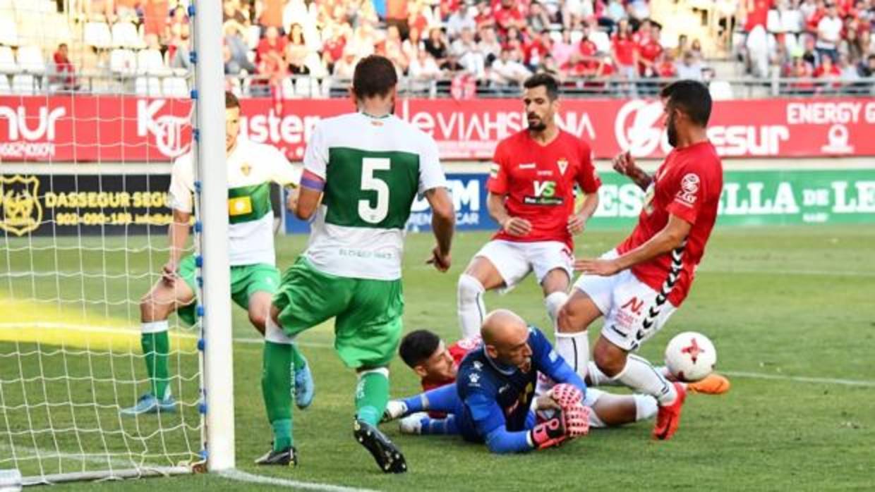 El Elche venció en Murcia en el partido de ida (0-1)