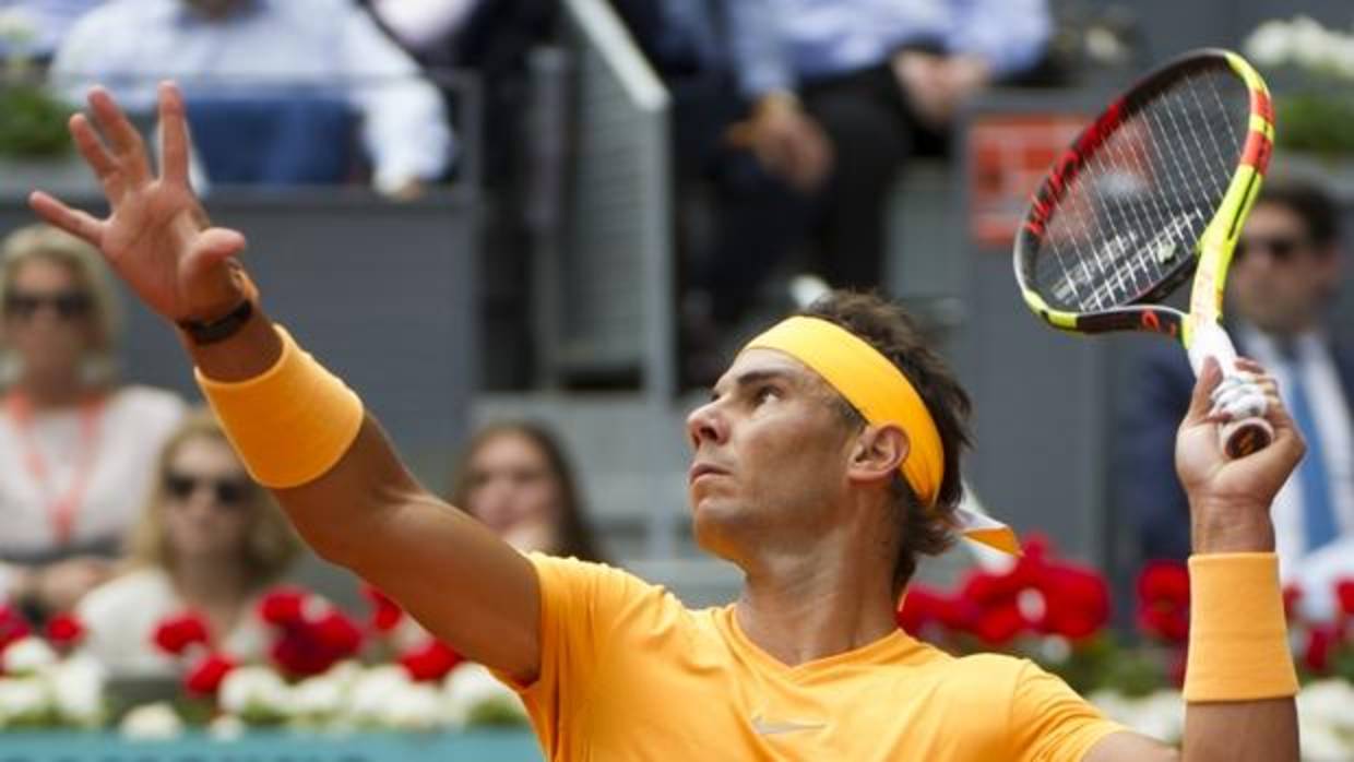 Nadal, de revés a cuartos