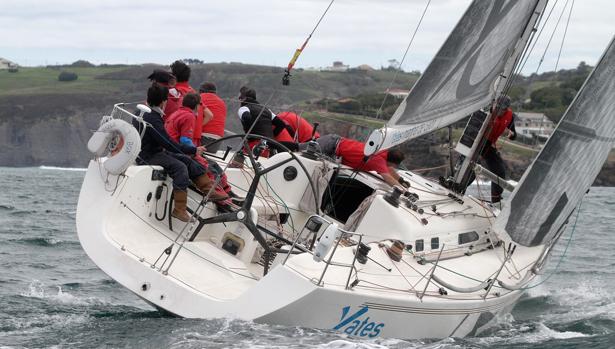 El «Bullbox», el mejor en la tercera prueba del Real Club Astur de Regatas