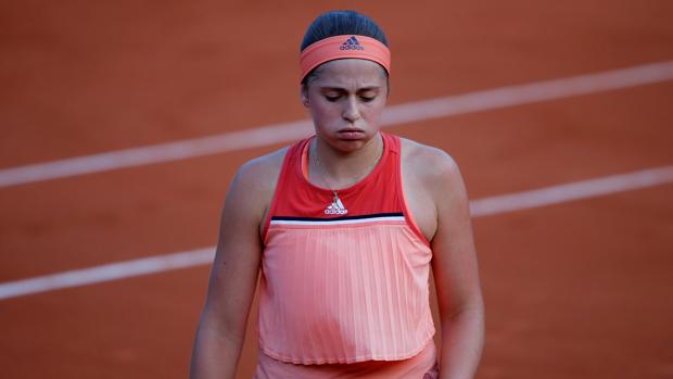 Ostapenko cede el trono en la primera ronda