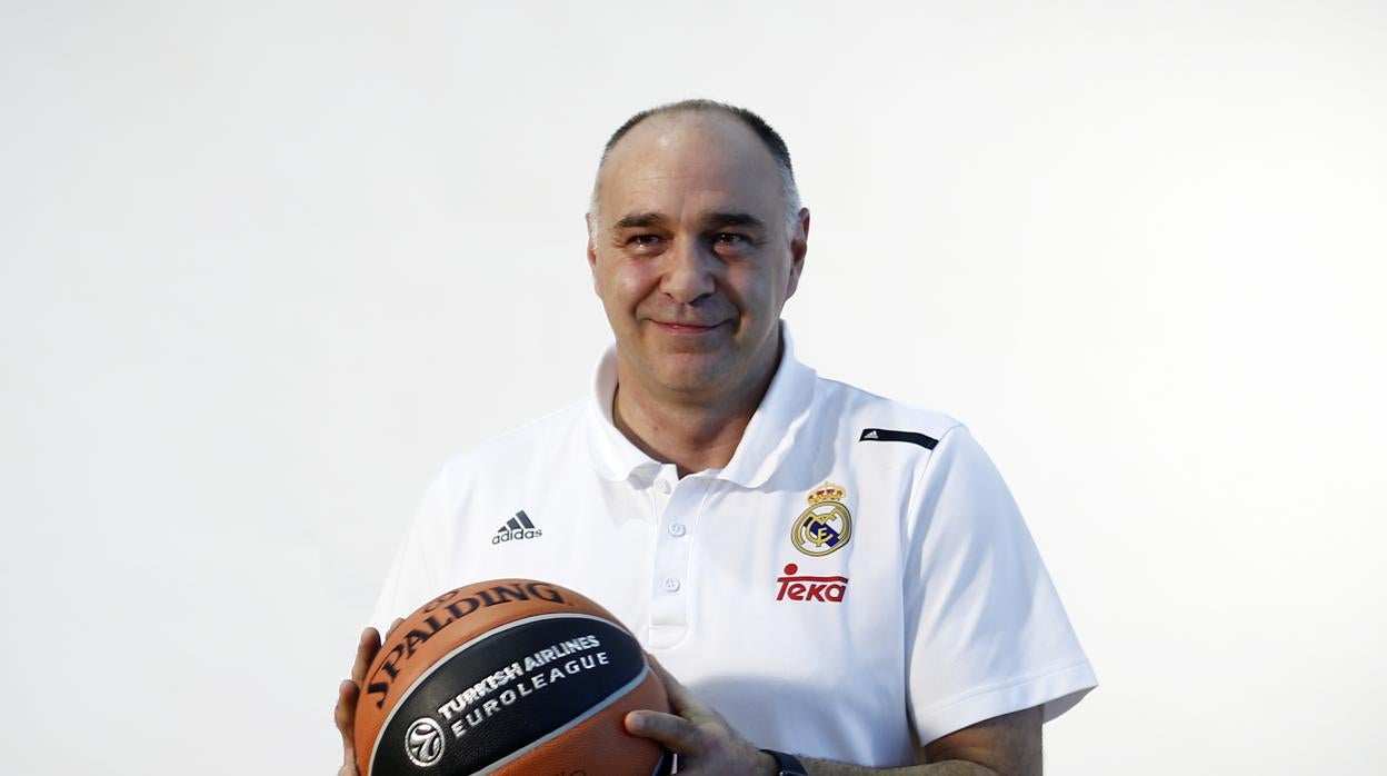 Pablo Laso como entrenador del Real Madrid de baloncesto en 2015