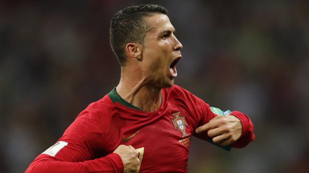 Cristiano Ronaldo responde con tres zarpazos y un récord