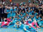 Jugadores y cuerpo técnico del Movistar Inter celebran su victoria en la Liga Nacional de Fútbol Sala