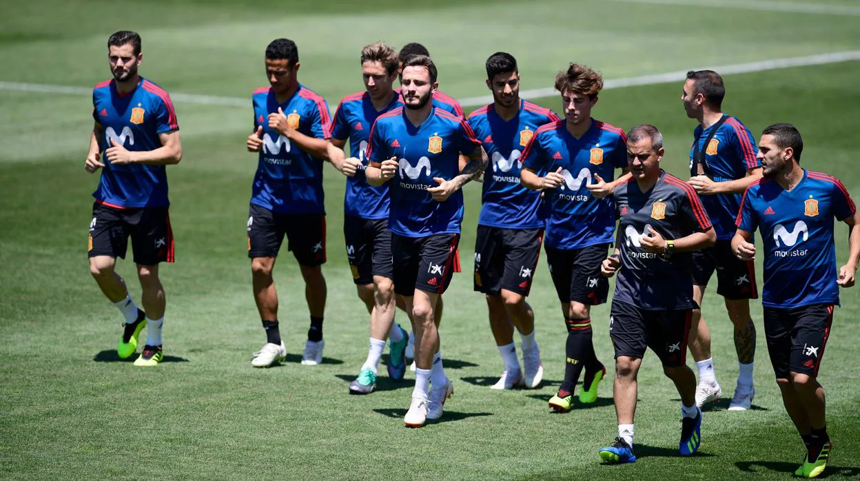 Los jugadores de la selección española, en el entrenamiento después del duelo ante Irán