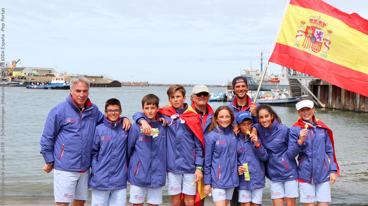 La flota de Optimist de España inicia en La Haya el asalto al Campeonato de Europa
