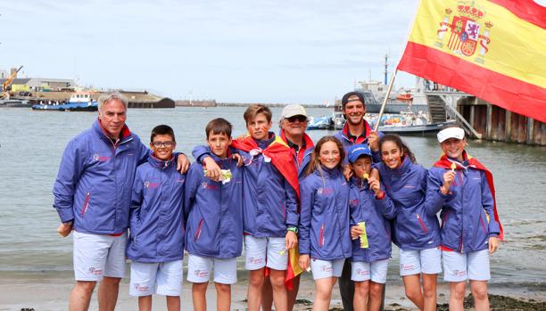 La flota de Optimist de España inicia en La Haya el asalto al Campeonato de Europa