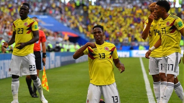 Yerry Mina mete a Colombia en octavos