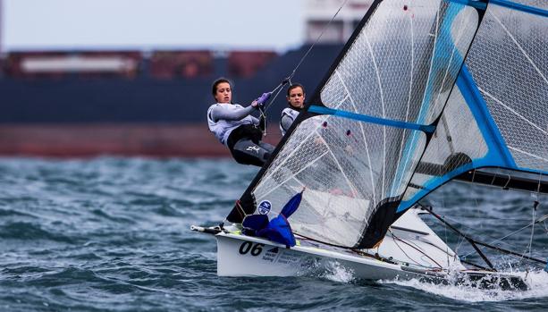 Carla y Marta Munté empiezan segundas el Europeo de 49er FX