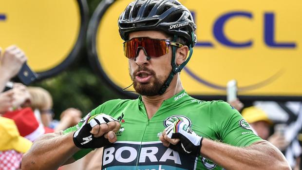 Sagan se impone en Quimper en la quinta etapa