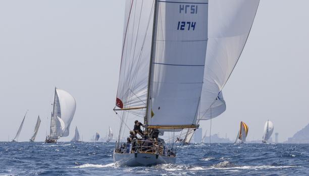 «Guia», «Yanira» y «Emeraude» se imponen en el primer día de la Vela Clásica Barcelona