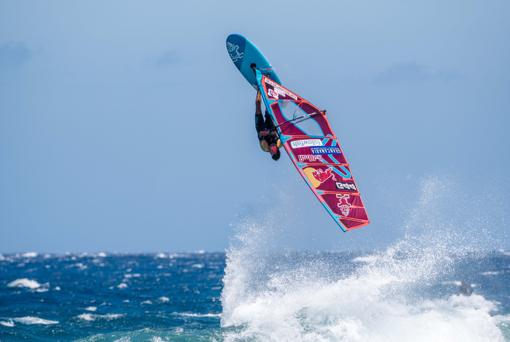 El Mundial de Windsurf de Pozo Izquierdo reune a los 119 mejores de la modalidad de olas