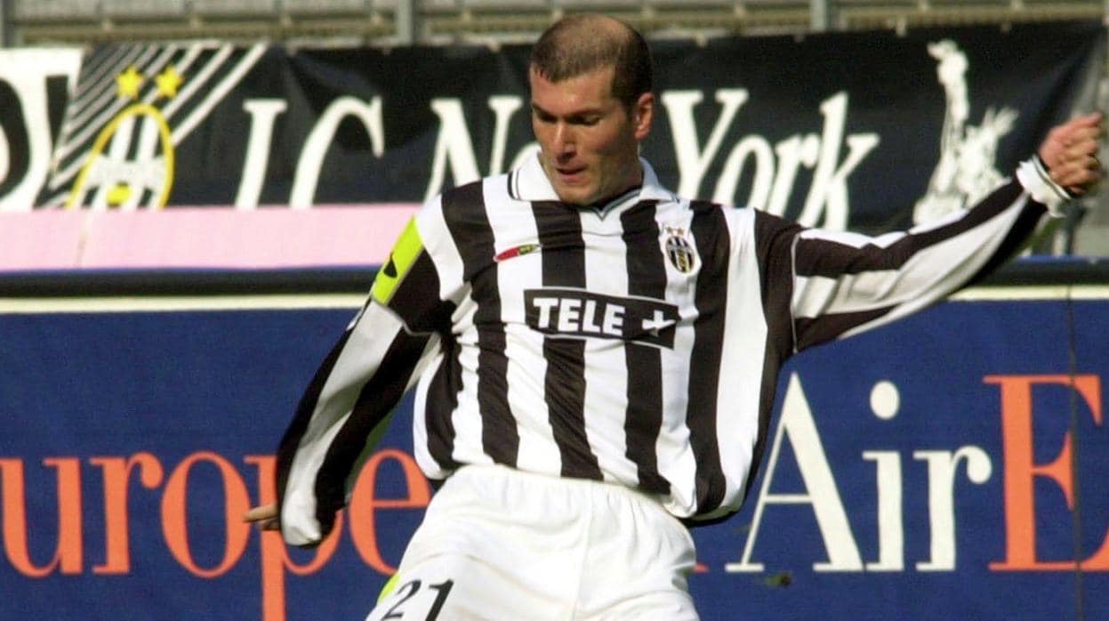 Zidane, en un partido con la Juve en el año 2001