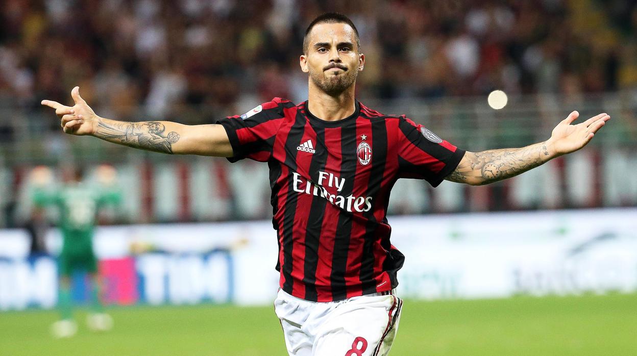 El jugador del Milán, Suso, celebra un gol en un partido de la pasada temporada