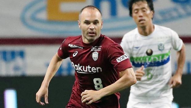 Iniesta y Torres se estrenan desde el banquillo y con derrota en la liga japonesa