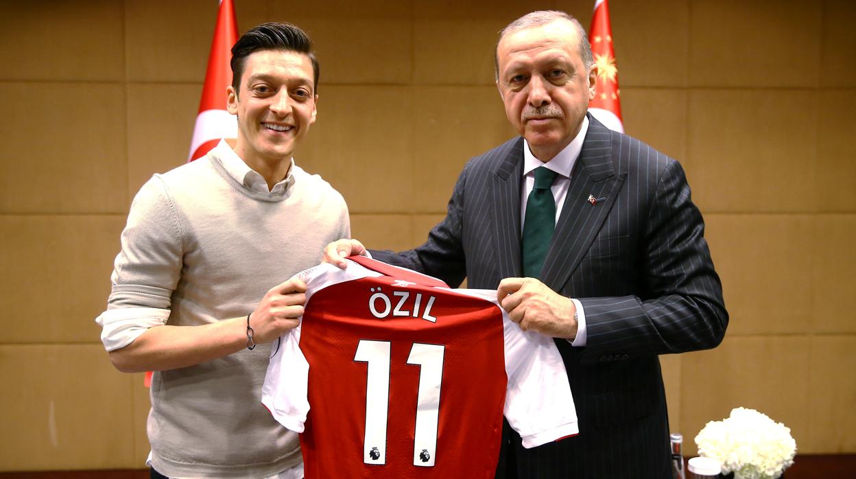 Ozil, durante un partido del Mundial de Rusia 2018