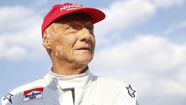 El cirujano de Niki Lauda: «Todo se desarrolla muy bien, estamos muy satisfechos»