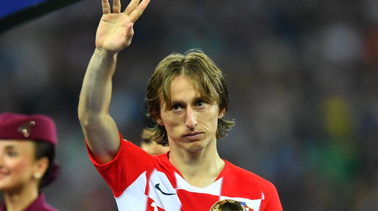 Modric presiona para mejorar su contrato