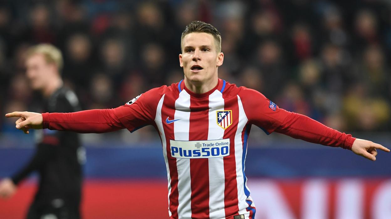 Kevin Gameiro celebra un gol con el Atlético