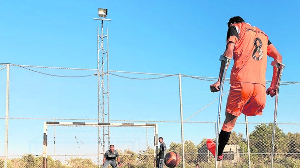 El fútbol con una sola pierna