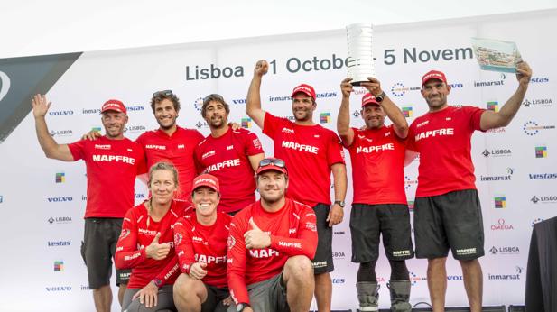 El «Mapfre», Premio Terras Gauda al mejor equipo de regatas