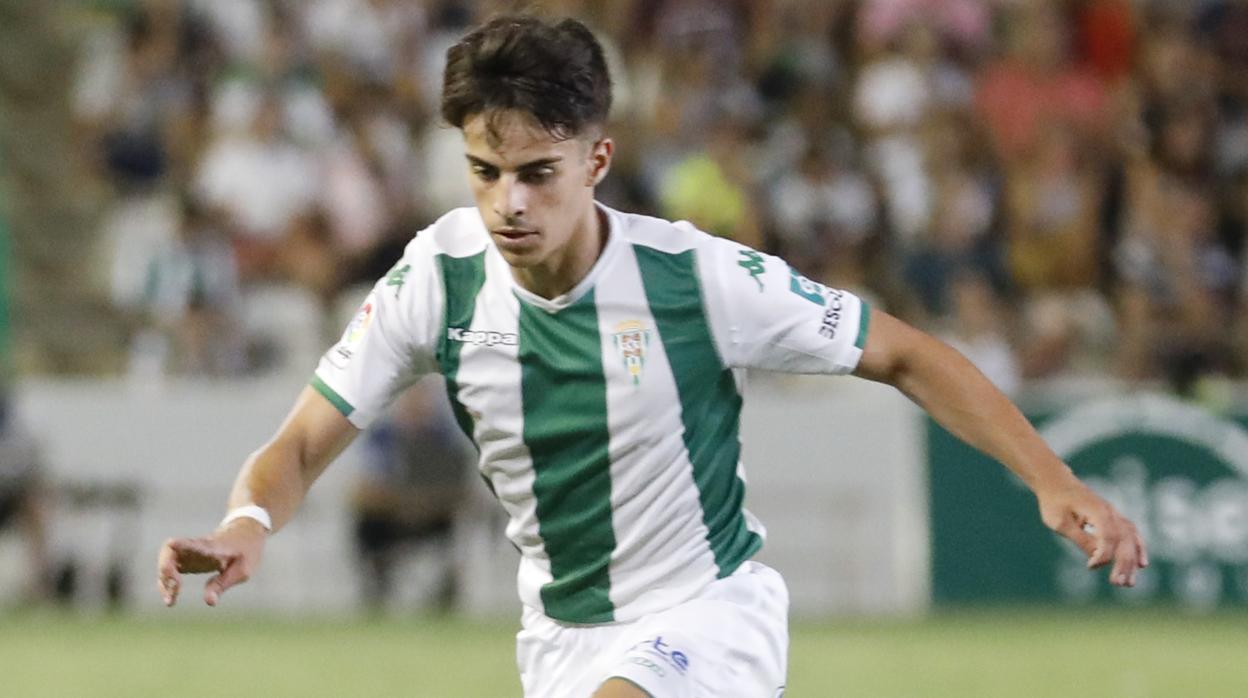 El centrocampista del Córdoba CF Álvaro Aguado