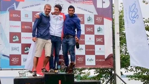 Curro Manchón medalla de bronce absoluto en el Campeonato de Europa de Raceboard