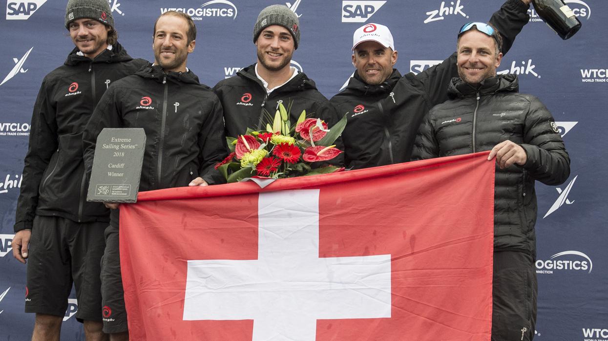 «Alinghi» logró su cuarto podio de la temporada en la bahía de Cardiff