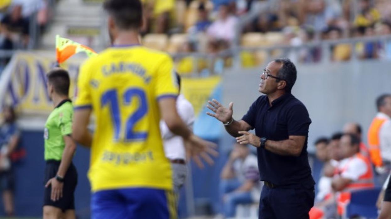 El Oviedo rescata un punto en la prolongación