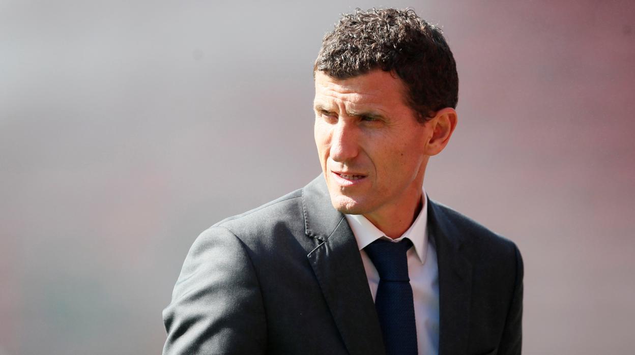 Javi Gracia, durante un encuentro dirigiendo al Watford